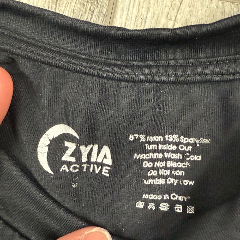 Zyia Black Tank Top - Picture 8 of 10